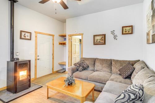 Townsend Cottage on UTV & Snowmobile Trail!