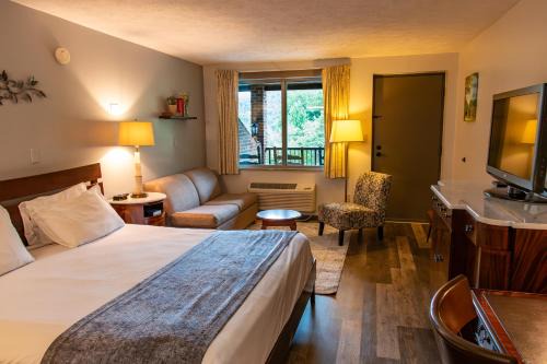 Townsend River Breeze Inn