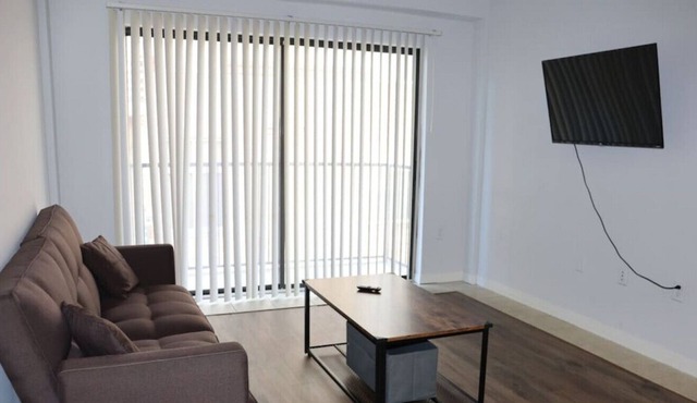 TP 403 Luckey · Lovely, Spacious ATX Stay + GREAT location!
