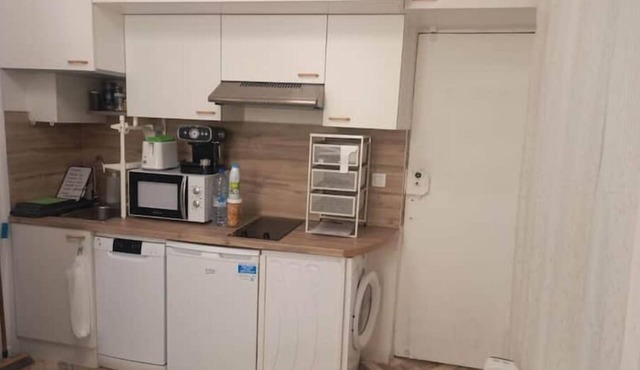 Très Beau Studio aux Portes de Paris