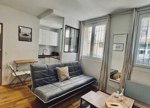 Très beau studio refait à neuf 2