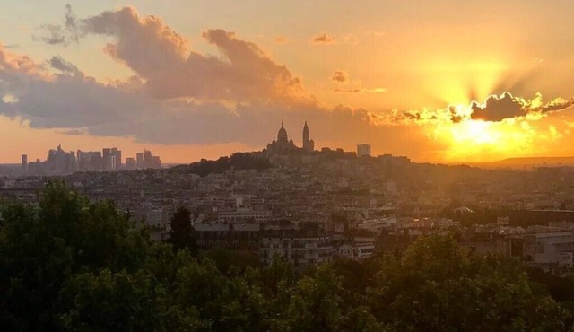 Très bel Appartement Avec vue Panoramique sur Paris Est et Montmartre