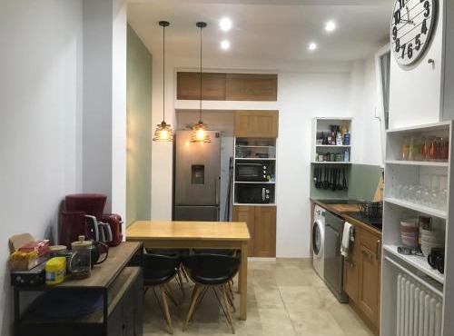 Très bel appartement T3 proche place Castellane avec vue et 2 chambres