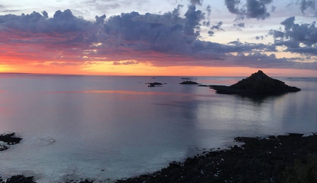 Très Belle et Grande Villa Familiale Idéalement Située au Val-andré