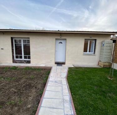 Très belle maison neuve F2 avec grand jardin