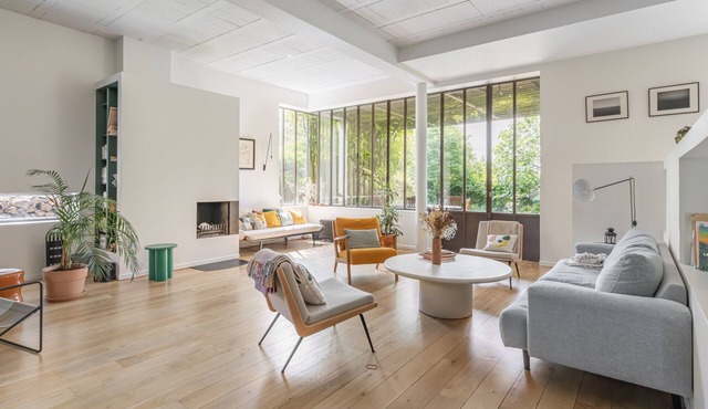 Très Grande Maison D'architecte Avec Jardin, Idéal Pour les Familles