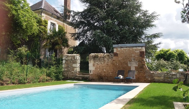 Très Jolie Maison Ancienne, Très Confortable, Dominant la Vallée du Loir