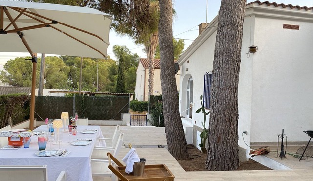 Très Jolie Maison Idéale Pour Famille à 100m de la Mer, 700m des Plages