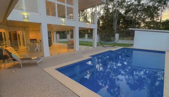 Tradewinds - Sleeps 8-4 Beds-Ducted air-Wifi-2 Smart TVs-Pool-Room for boat