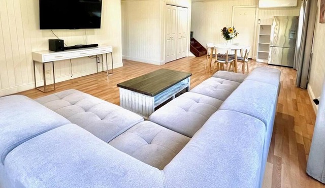 Tradies Paradise 5 Bed, 3 Bath with WiFi & AC