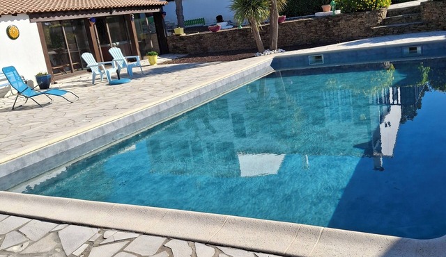 Traditional villa with pool, spa, sauna