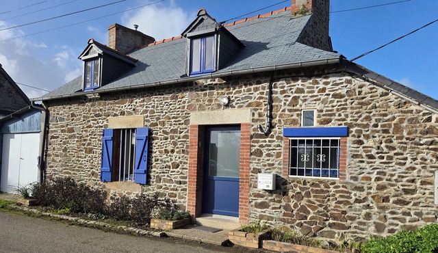 Traditional house 7 minutes from the beach, close to hiking trails