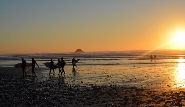 Traditional 1693 stone house 70m from the sea