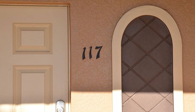 Traditional 4 Bedroom 3.5 Bath Townhome with Resort Access and Amenities Close to Disney