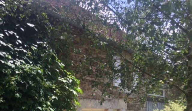 Traditional and spacious converted barn conversion