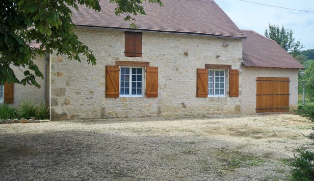 TRADITIONAL AND INDEPENDENT HOUSE IN THE PERIGORD