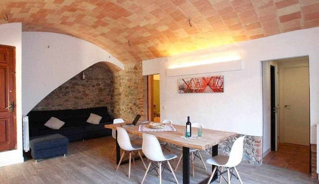 Traditional apartment in Celrà