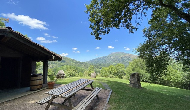 Traditional Basque sheepfold - Exceptional location
