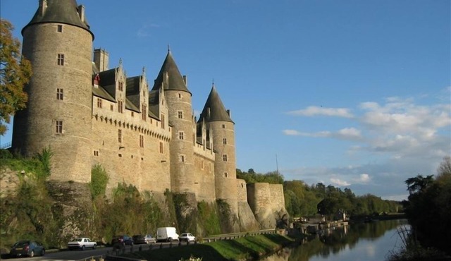 Traditional Breton Longère Near Historic Josselin