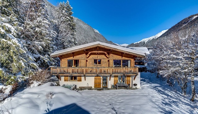 Traditional Chalet close to Flegere Lift Station