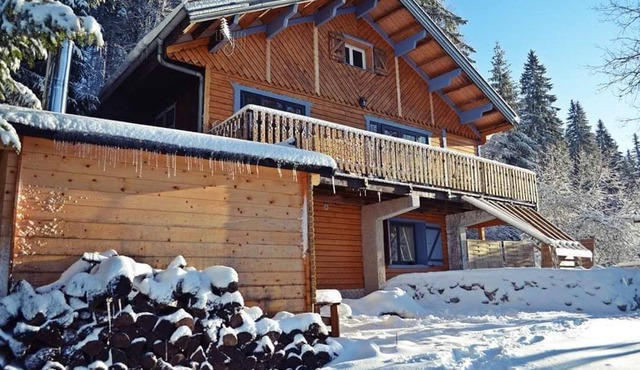 Traditional chalet, freshly renovated - at the foot of the alpine and cross-country ski slopes
