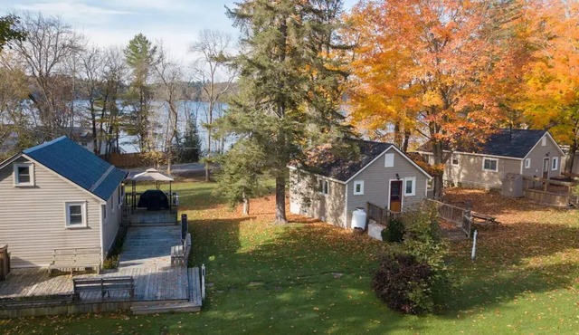 Traditional Cottage in Muskoka Lakes Bala