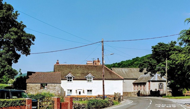 Traditional Cottage on the edge of Snowdonia National Park