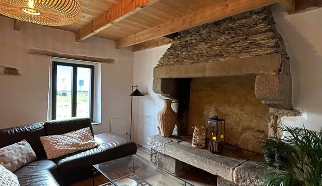 Traditional country house in the heart of the Monts d'Arrée.