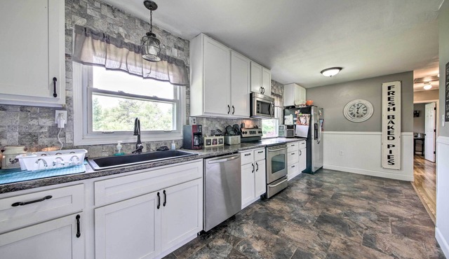 Traditional Country Home in De Soto w/Yard!