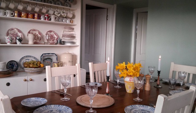 Traditional Croft House with Spectacular Views over Beach and Mountains