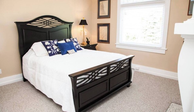 Traditional decor, 2nd fl, near Oakland,DT,Monroeville,convenient to US OPEN