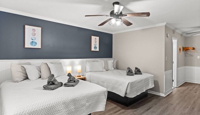 Traditional Double Queen Room Hotel- 2 Pools, Near Beach/Boardwalk, No Pets