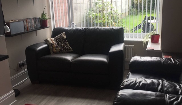 Traditional Family Home, Driveway & Gardens - Preston, Samlesbury, M6, M55,M61,