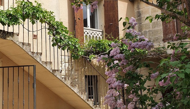 Traditional house in the heart of a typical southern village 30 minutes from the sea.