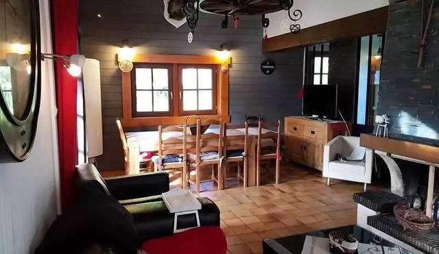 Traditional House Residence - House located in the village of VIGNEC