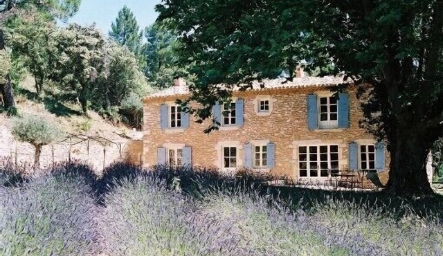 Traditional Provencal farmhouse with pool in exceptional site
