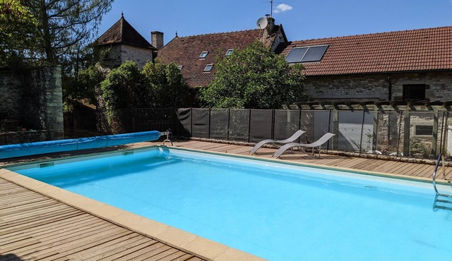 Traditional stone house with pool, gym and separate 2 bedroom gite