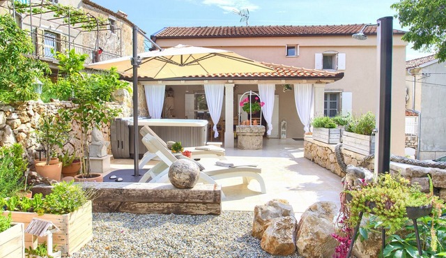 Traditional Stone House On The Greenest Croatian Island Krk