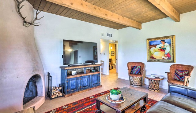Traditional-Style Adobe Casita - Walk to Dtwn