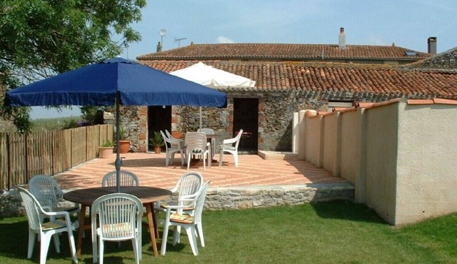 Traditional Vendeen Farmhouse incorporating 3 gites. Family-friendly.