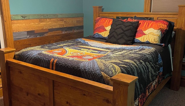 Trail House Wonderful Winter Getaway.15 minutes 7 Springs #tWO