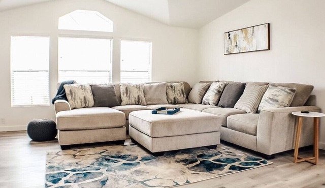 "Trail Leader" Newly Remodeled Single Family Home