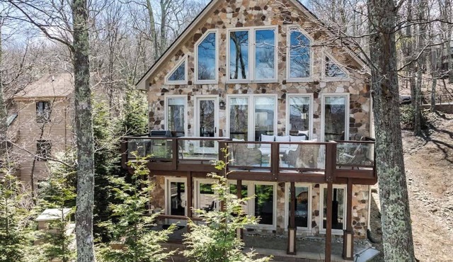 Trail Magic- Sk-in & Ski-out