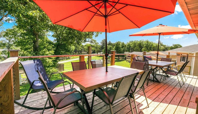 Trails End Cabin - Lakefront Table Rock Lake