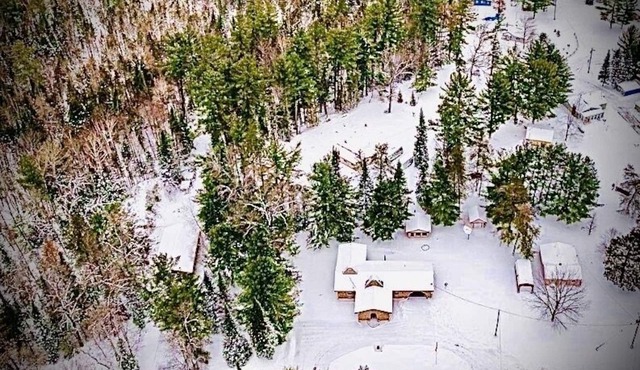 Trails Lodge retreat is steps fromnThe bar and ORV trails!