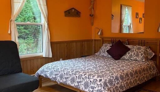 Trailside Cottage #3