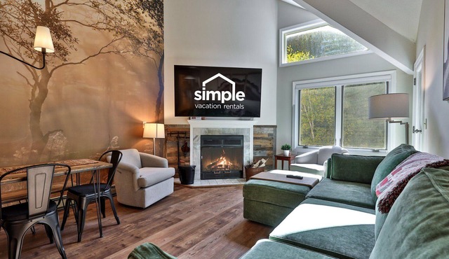 Trailside Loft at Pico | Ski-In/Out Condo w/Loft + 2BR | Steps to Lift