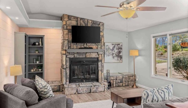 Trailside Retreat w/Fire Pit & Garage