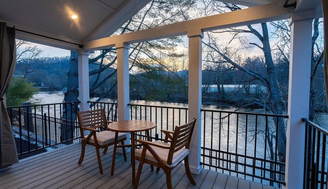 Train River Depo Tiny Luxury Living with River Views