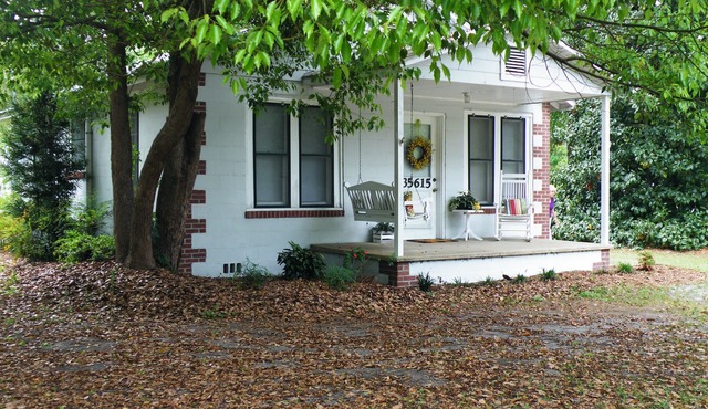 Train Watchers' Cottage on Way to Okefenokee Wildlife Refuge